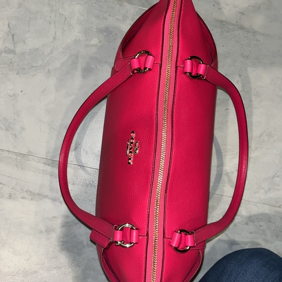 Coach  Shoulder bag  Small Tote satchel    leather   hot pink  Gold tone accents - Picture 13 of 17